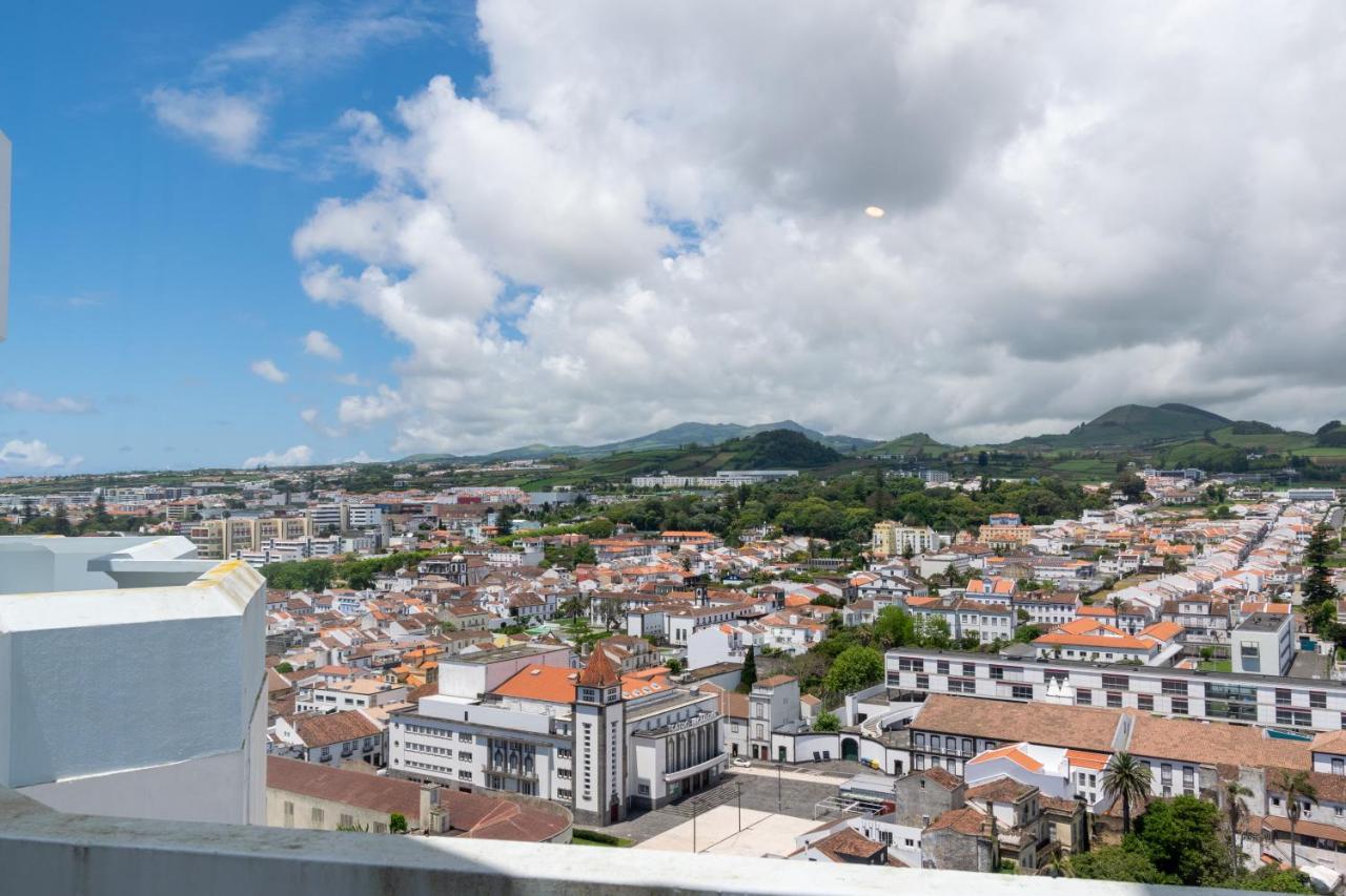 Atlantic Penthouse - City, Montain & Ocean - Free Parking Ponta Delgada المظهر الخارجي الصورة